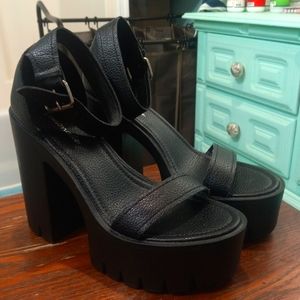 🧁B2G1🧁 Dolls Kill Lemonade Black Chunky Faux Leather Platform Heels